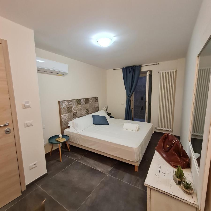 LITHOS ROOMs Matera Exterior foto